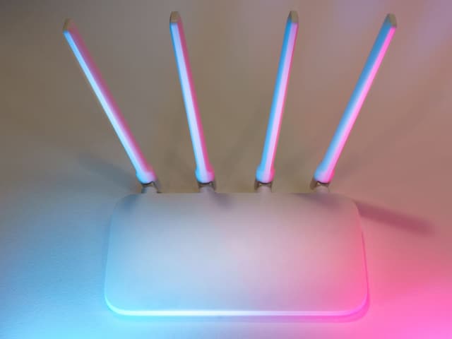Routeur Wi-Fi sans fil avec antennes